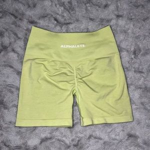 Alphalete Amplify Shorts Frozen Spring